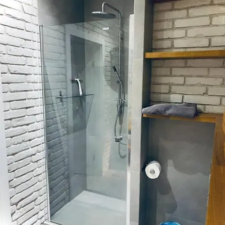 Komfortowy,jasny Dla Max 4-5 Osób * Łódź