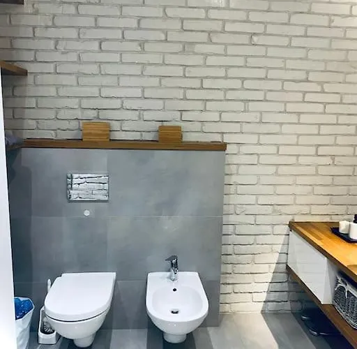 Komfortowy,jasny Dla Max 4-5 Osob * לודז'